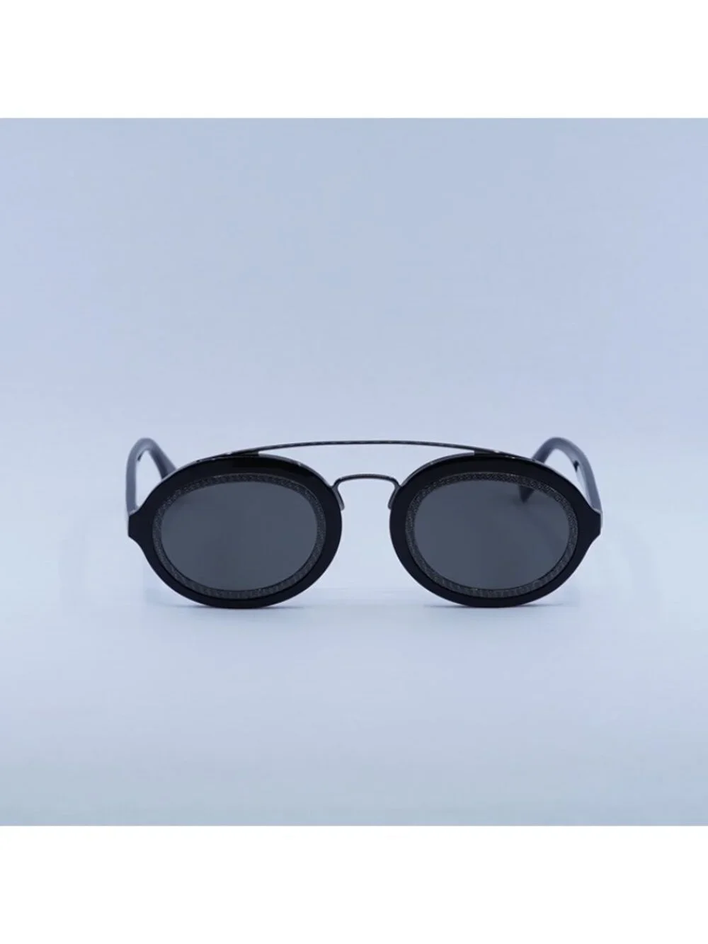 Fendi FE40094I 01A Sunglasses Shiny Black Oval Frame, Smoke Lenses